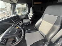 2020 Freightliner CASCADIA 126