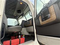 2016 Freightliner 122SD