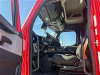 2020 Freightliner CASCADIA 116