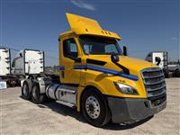 2019 Freightliner CASCADIA 126