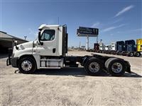 2018 Freightliner Cascadia 125