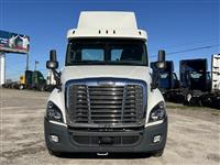 2018 Freightliner Cascadia 125