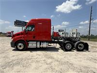 2019 Freightliner CASCADIA 113