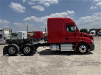 2019 Freightliner CASCADIA 113
