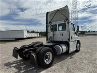 2019 Freightliner CASCADIA 113