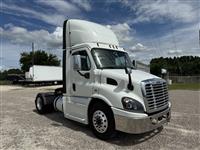 2019 Freightliner CASCADIA 113