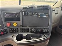 2019 Freightliner CASCADIA 113