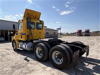2019 Freightliner CASCADIA 126