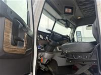 2016 Freightliner 122SD