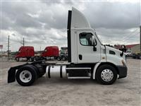 2014 Freightliner CASCADIA 113