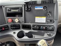 2014 Freightliner CASCADIA 113