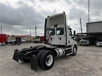 2014 Freightliner CASCADIA 113