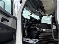 2019 Freightliner CASCADIA 126