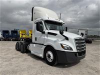 2019 Freightliner CASCADIA 126