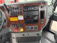 2017 Mack PINNACLE CXU613