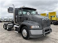 2017 Mack PINNACLE CXU613