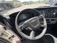 2019 Freightliner CASCADIA 116