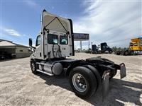 2019 Freightliner CASCADIA 116