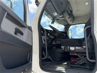 2019 Freightliner CASCADIA 126