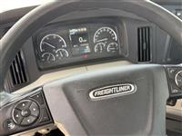 2019 Freightliner CASCADIA 126