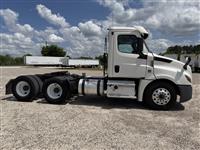 2019 Freightliner CASCADIA 126