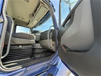 2020 Volvo VNL62T300