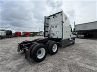 2013 Freightliner Cascadia 125