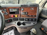 2013 Freightliner Cascadia 125