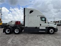 2013 Freightliner Cascadia 125
