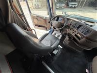 2014 Volvo VNL64T670