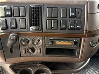 2014 Volvo VNL64T670