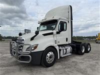 2019 Freightliner CASCADIA 126