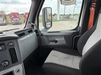 2019 Freightliner CASCADIA 126