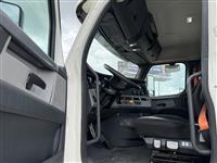 2019 Freightliner CASCADIA 126