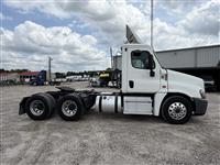 2020 Freightliner Cascadia 125