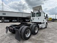 2020 Freightliner Cascadia 125