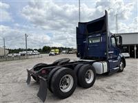 2020 Volvo VNL62T300