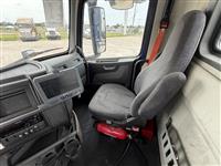 2020 Volvo VNL62T300