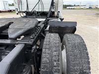 2015 Volvo VNM42T200