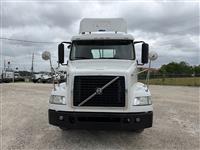 2015 Volvo VNM42T200