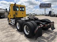 2019 Freightliner CASCADIA 113