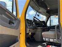 2019 Freightliner CASCADIA 113