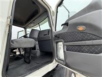 2013 Mack PINNACLE CXU613