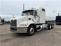2013 Mack PINNACLE CXU613