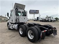 2020 Freightliner CASCADIA 126