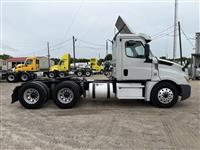 2020 Freightliner CASCADIA 126