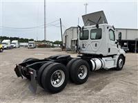 2020 Freightliner CASCADIA 126