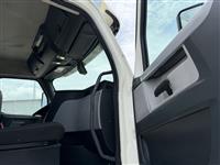 2018 Freightliner CASCADIA 126