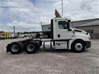 2018 Freightliner CASCADIA 126