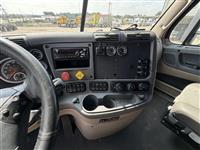 2016 Freightliner Cascadia 125